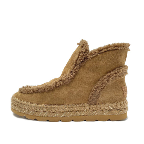 Sheep lining camel boots